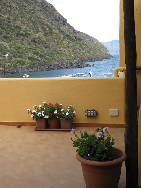Albergo Seaside Leni Zewnętrze zdjęcie