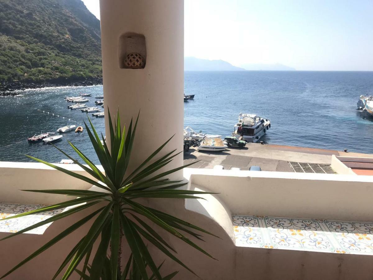Albergo Seaside Leni Zewnętrze zdjęcie